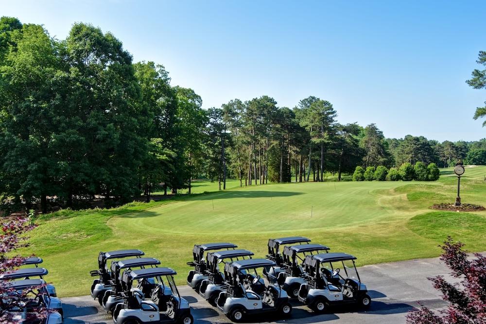 Embassy Suites Greenville Golf Resort & Conference Center Buitenkant foto