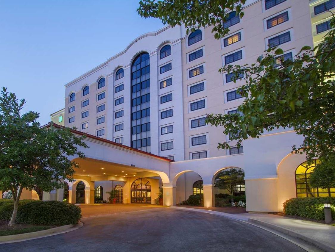 Embassy Suites Greenville Golf Resort & Conference Center Buitenkant foto