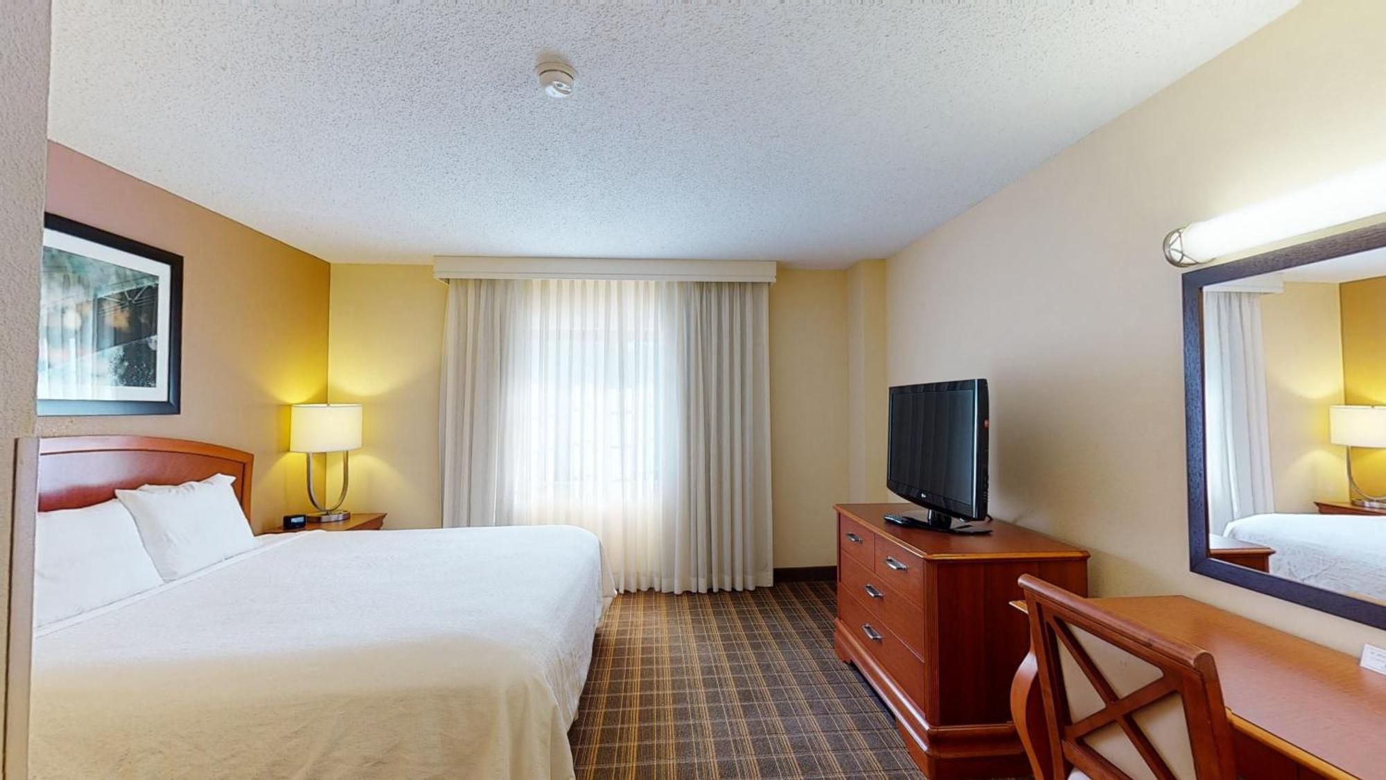 Embassy Suites Greenville Golf Resort & Conference Center Buitenkant foto