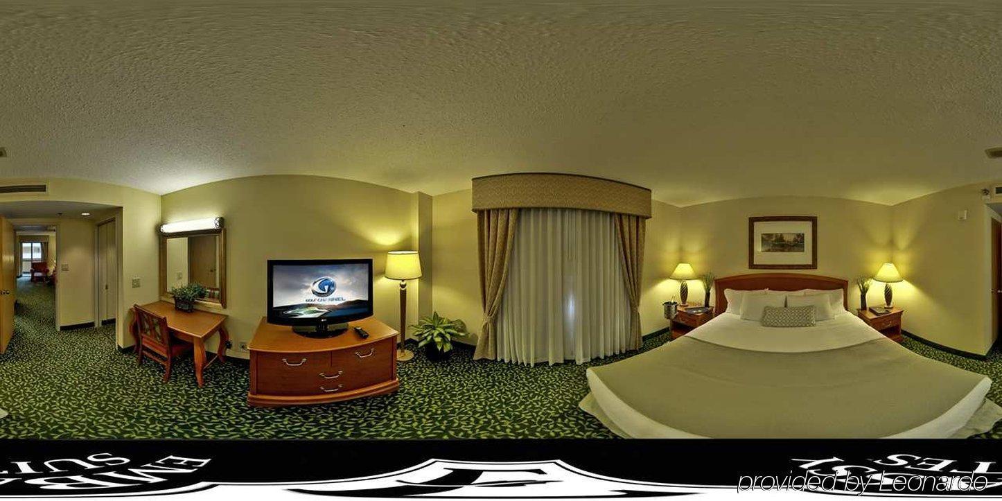 Embassy Suites Greenville Golf Resort & Conference Center Buitenkant foto