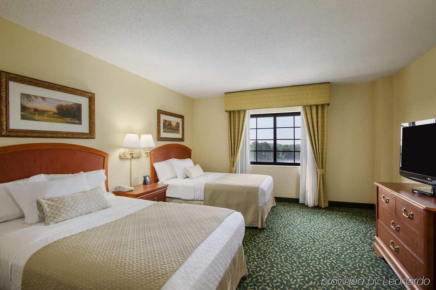 Embassy Suites Greenville Golf Resort & Conference Center Kamer foto