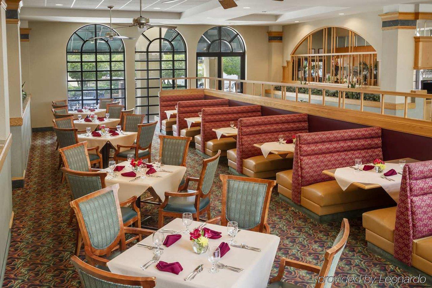Embassy Suites Greenville Golf Resort & Conference Center Restaurant foto
